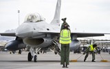 [ẢNH] Tiêm kích F-16 của không quân Pakistan lao xuống đất vỡ vụn