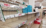 [ẢNH] Covid-19 khiến người nước ngoài ẩu đả vì giành mua giấy vệ sinh