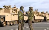 [ẢNH] Covid-19 khiến màn thị uy hoành tráng của NATO trước Nga trở thành pháo xịt