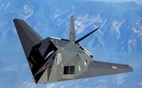 [ẢNH] Mỹ bí mật gọi tái ngũ máy bay tàng hình F-117 Nighthawk?