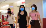 [ẢNH] Không đeo khẩu trang có thể bị phạt 300.000 đồng, trốn cách ly có thể xỷ lý hình sự