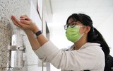 [ẢNH] Không đeo khẩu trang có thể bị phạt 300.000 đồng, trốn cách ly có thể xỷ lý hình sự