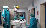 [ẢNH] Tây Ban Nha tan hoang vì Covid-19, số ca lây nhiễm vượt Trung Quốc