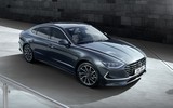 [ẢNH] Hyundai Sonata Hybrid 2020 siêu tiết kiệm nhiên liệu, hết xăng vẫn di chuyển được 3,2km