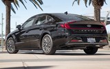 [ẢNH] Hyundai Sonata Hybrid 2020 siêu tiết kiệm nhiên liệu, hết xăng vẫn di chuyển được 3,2km