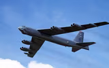 [ẢNH] Pháo đài bay B-52 Mỹ diễn tập 'voi đi bộ' ở đảo Guam
