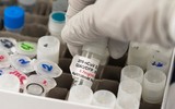 [ẢNH] Vaccine chống dịch Covid-19 có thể tới tay bác sĩ chữa bệnh vào tháng 9