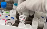 [ẢNH] Vaccine chống dịch Covid-19 có thể tới tay bác sĩ chữa bệnh vào tháng 9