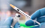 [ẢNH] Vaccine chống dịch Covid-19 có thể tới tay bác sĩ chữa bệnh vào tháng 9
