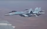 [ẢNH] Su-35 Nga bất chợt áp sát khiến ‘thần biển’ P-8A Mỹ loạng choạng trên không trung