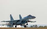[ẢNH] Su-35 Nga bất chợt áp sát khiến ‘thần biển’ P-8A Mỹ loạng choạng trên không trung