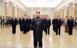 [ẢNH] Chủ tịch Triều Tiên Kim Jong-un bất ngờ dự khánh thành 1 nhà máy sản xuất phân bón