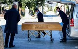 [ẢNH] Đại dịch Covid-19 'xóa sổ' cả một thế hệ ở Italy