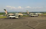 [ẢNH] F-16 Venezuela bay cắt mặt tàu chiến Mỹ để hộ tống tàu chở dầu Iran