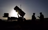 [ẢNH] Lượng lớn tên lửa Patriot Mỹ đổ về Trung Đông sau thương vụ lịch sử
