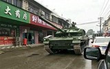 [ẢNH] Căng thẳng với Ấn Độ, Trung Quốc đem xe tăng mới biên chế lên áp sát biên giới