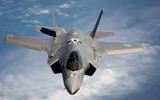 [ẢNH] Tiêm kích tàng hình F-35A Mỹ bất ngờ gãy càng đáp, phi công kịp thoát hiểm