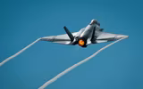 [ẢNH] Tiêm kích tàng hình F-35A Mỹ bất ngờ gãy càng đáp, phi công kịp thoát hiểm