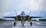 [ẢNH] Tiêm kích tàng hình F-35A Mỹ bất ngờ gãy càng đáp, phi công kịp thoát hiểm