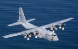 [ẢNH] Máy bay C-130H của Mỹ đâm vào tường ở Iraq