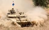 [ẢNH] Ấn Độ bất ngờ mang xe tăng T-90 đến sát biên giới Trung Quốc
