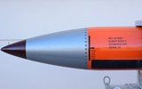 [ẢNH] F-15E thử nghiệm thành công khả năng mang bom hạt nhân B61-12