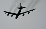 [ẢNH] ‘Pháo đài bay’ B-52 Mỹ xâm nhập 'sân sau' của Nga