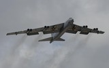 [ẢNH] ‘Pháo đài bay’ B-52 Mỹ xâm nhập 'sân sau' của Nga