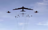 [ẢNH] ‘Pháo đài bay’ B-52 Mỹ xâm nhập 'sân sau' của Nga