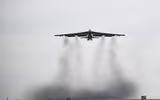 [ẢNH] ‘Pháo đài bay’ B-52 Mỹ xâm nhập 'sân sau' của Nga