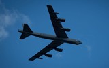 [ẢNH] ‘Pháo đài bay’ B-52 Mỹ xâm nhập 'sân sau' của Nga