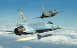[ẢNH] Đại hạ giá chỉ bằng 1/2 xe tăng, máy bay JF-17 vẫn ế ẩm khiến Trung Quốc cầu cứu Nga