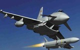 [ẢNH] ‘Cuồng phong Châu Âu’ EF-2000 thách đấu cùng ‘chiến thần’ Su-35 Nga