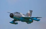 [ẢNH] Phiên bản MiG-21 đặc biệt của NATO vừa lao lên chặn máy bay ném bom Nga