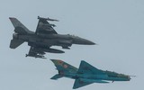 [ẢNH] Phiên bản MiG-21 đặc biệt của NATO vừa lao lên chặn máy bay ném bom Nga