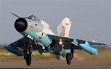 [ẢNH] Phiên bản MiG-21 đặc biệt của NATO vừa lao lên chặn máy bay ném bom Nga