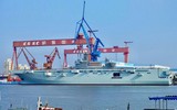 [ẢNH] Tàu đổ bộ trực thăng của Trung Quốc chạy thử nghiệm khi đang thi công dang dở