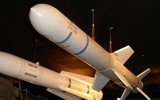 [ẢNH] F-16 Đài Loan tuần tra mang theo tên lửa Mỹ có thể dễ dàng hủy diệt tàu chiến