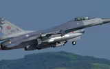 [ẢNH] F-16 Đài Loan tuần tra mang theo tên lửa Mỹ có thể dễ dàng hủy diệt tàu chiến
