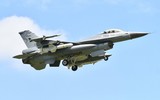 [ẢNH] F-16 Đài Loan tuần tra mang theo tên lửa Mỹ có thể dễ dàng hủy diệt tàu chiến