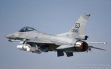 [ẢNH] F-16 Đài Loan tuần tra mang theo tên lửa Mỹ có thể dễ dàng hủy diệt tàu chiến