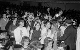 Nhìn lại chuyến đi đầu tiên của ban nhạc The Beatles huyền thoại đến thành phố New York (1)