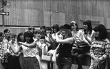 Nhìn lại chuyến đi đầu tiên của ban nhạc The Beatles huyền thoại đến thành phố New York (2)