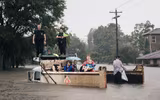 Siêu bão Havery nhấn chìm thành phố Houston