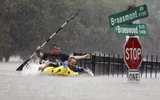 Siêu bão Havery nhấn chìm thành phố Houston