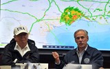 Cảnh tượng khó tin ở Texas (Mỹ) sau siêu bão khủng khiếp Harvey