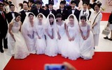 Hàng ngàn cặp đôi làm lễ kết hôn tại Gapyeong, Hàn Quốc