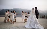 Hàng ngàn cặp đôi làm lễ kết hôn tại Gapyeong, Hàn Quốc