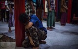 Người nghiện ma tuý ở Indonesia cai nghiện bằng phương pháp truyền thống