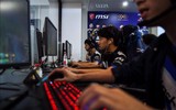 Những thanh niên 'vắt' cùng kiệt sức lực, chỉ để mong vô địch game thế giới